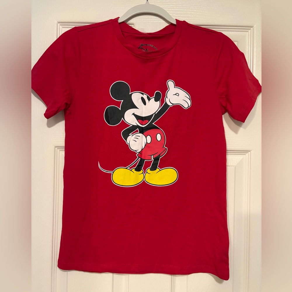 NWT Disney Brand Mickey Mouse t shirt - Red with classic Mickey pose